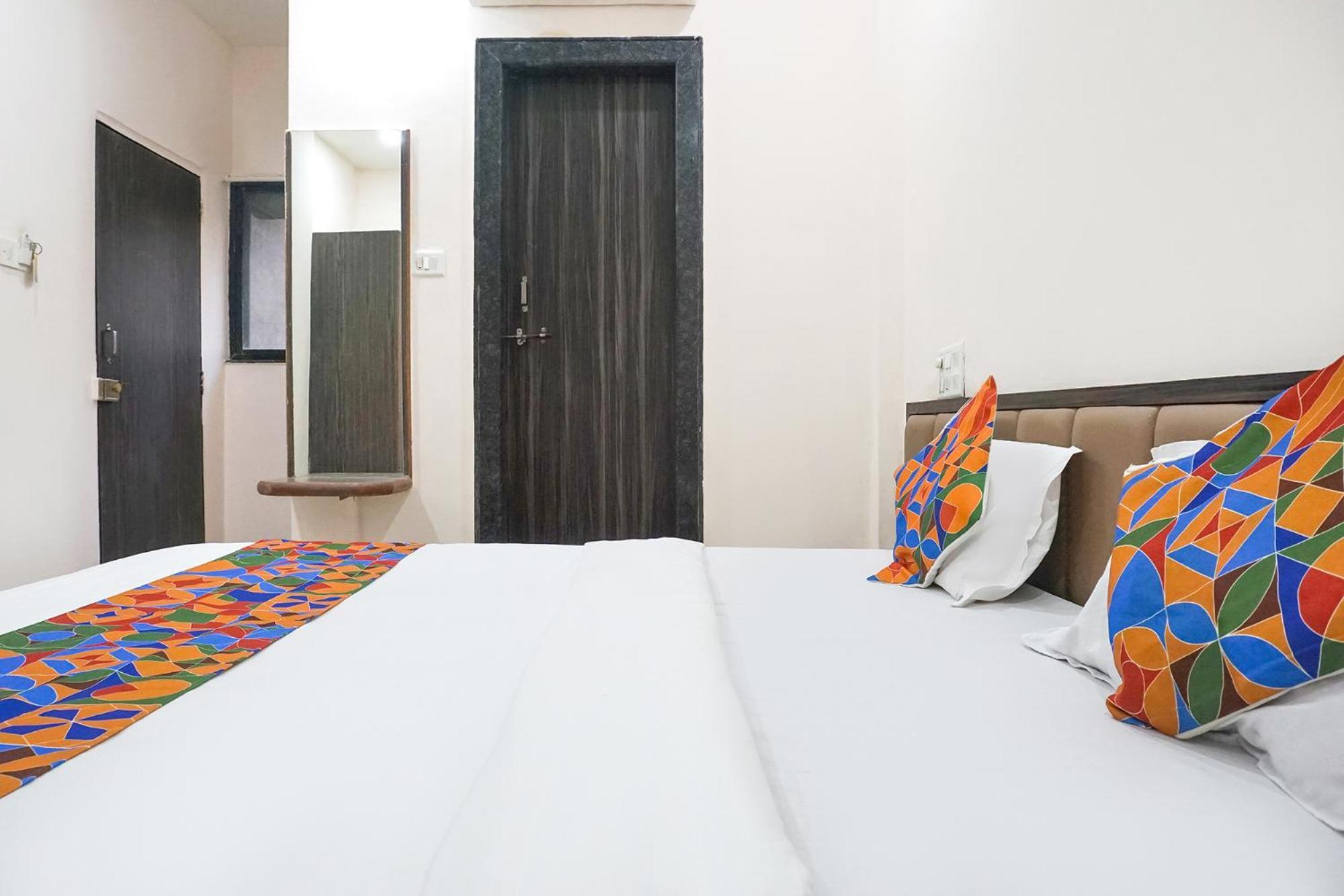 Fabhotel Rachana Residency - Nr Shivaji Nagar Metro Station Πούνε Εξωτερικό φωτογραφία