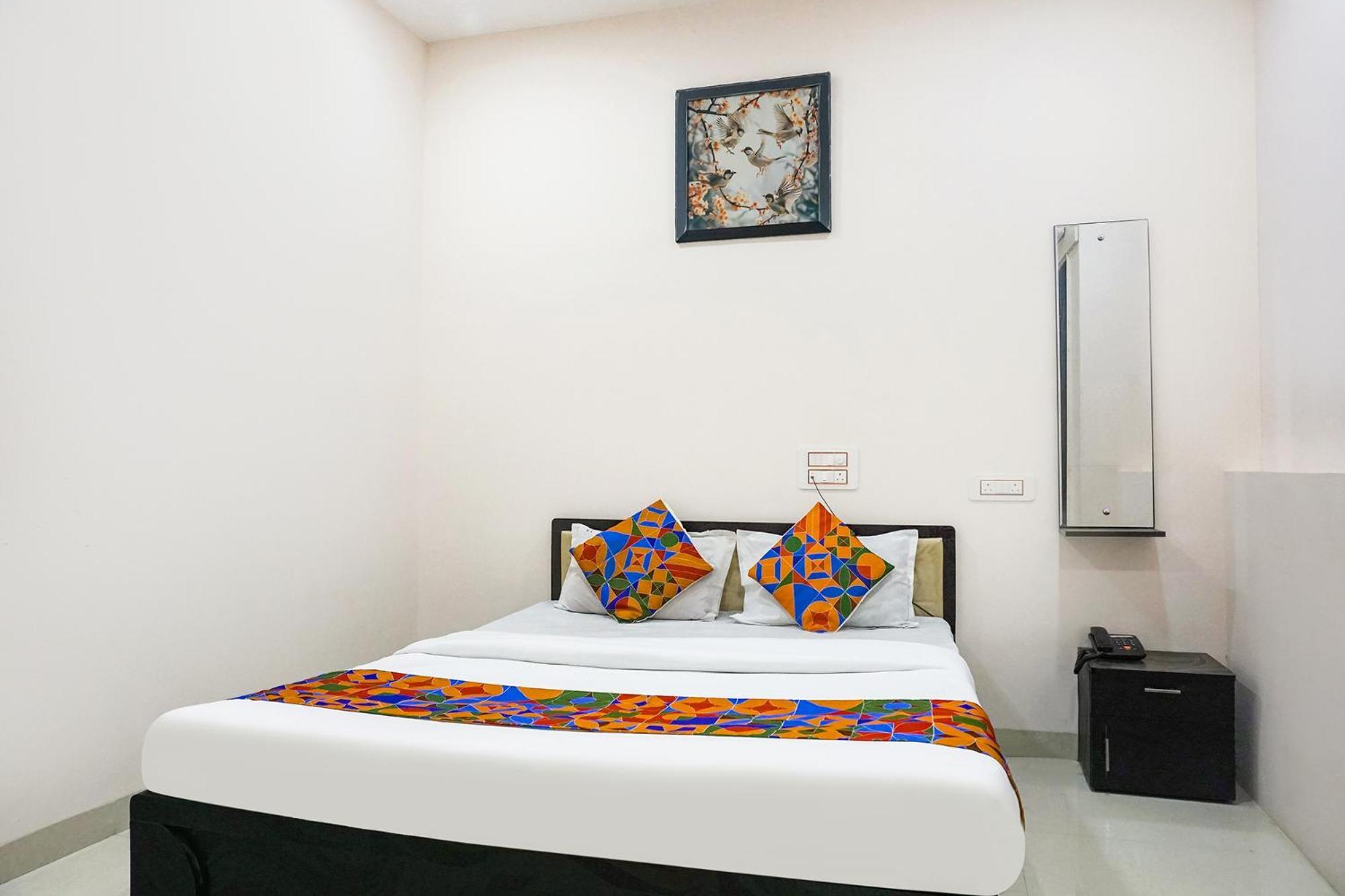 Fabhotel Rachana Residency - Nr Shivaji Nagar Metro Station Πούνε Εξωτερικό φωτογραφία