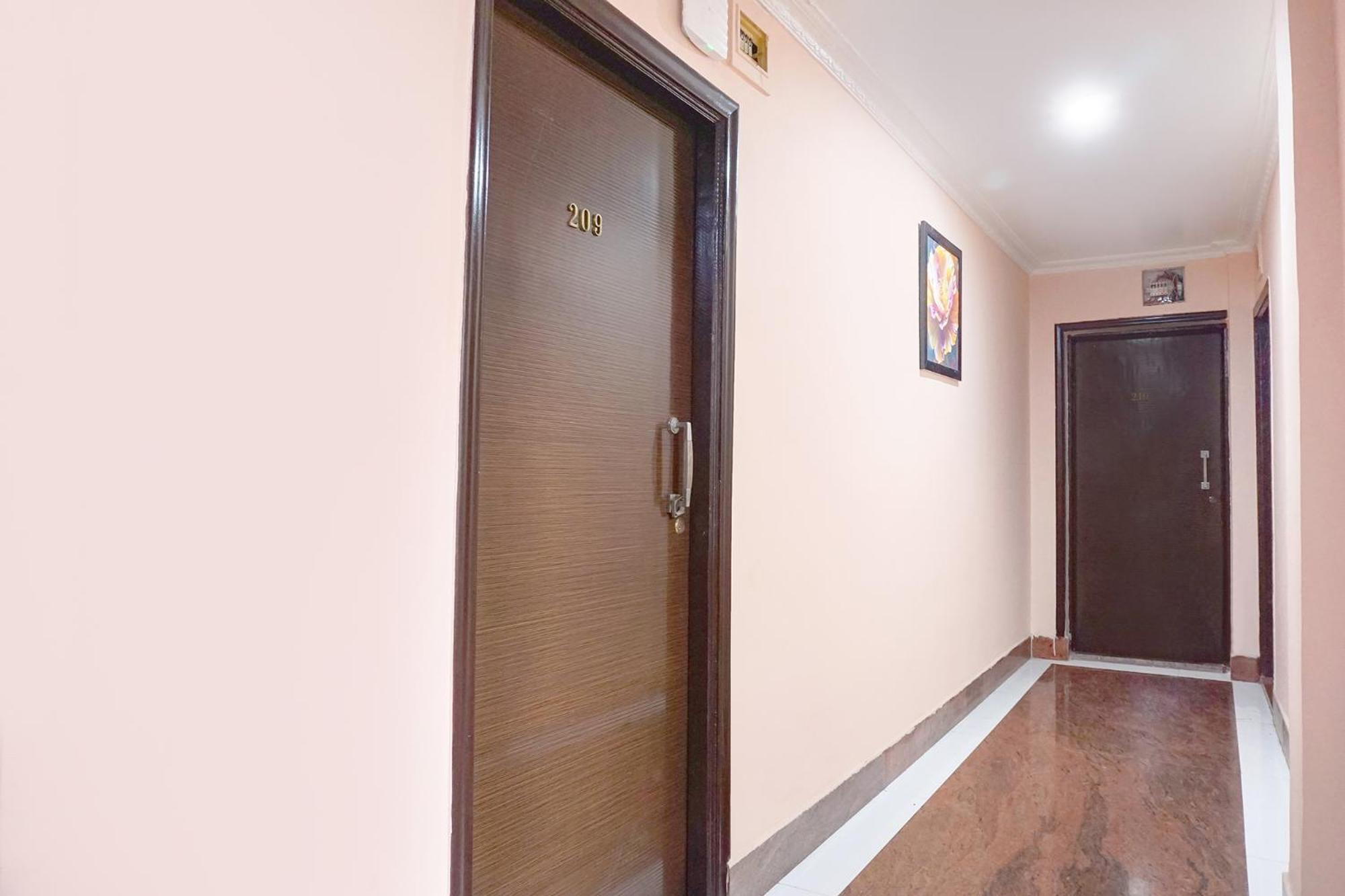 Fabhotel Rachana Residency - Nr Shivaji Nagar Metro Station Πούνε Εξωτερικό φωτογραφία