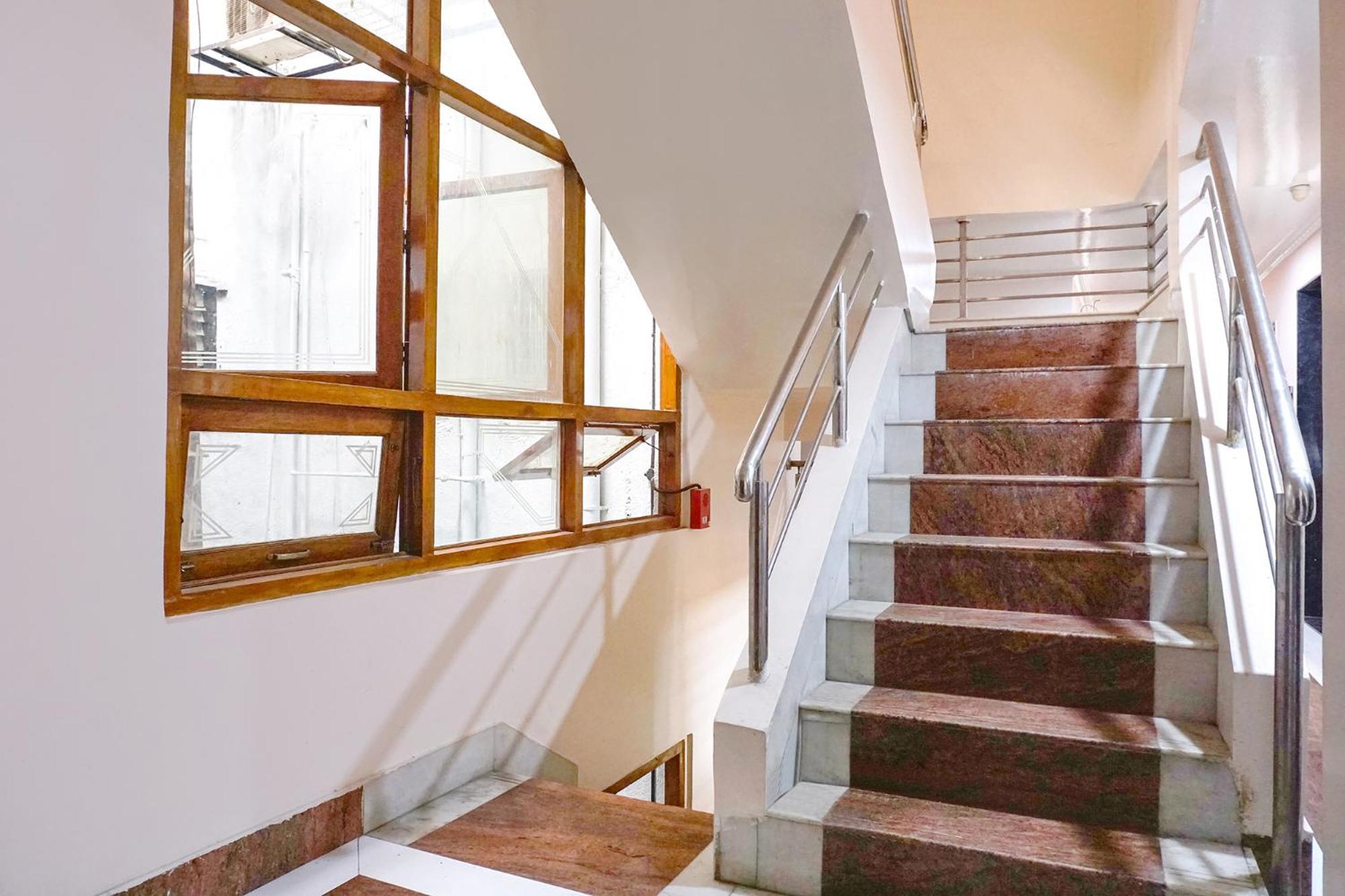 Fabhotel Rachana Residency - Nr Shivaji Nagar Metro Station Πούνε Εξωτερικό φωτογραφία